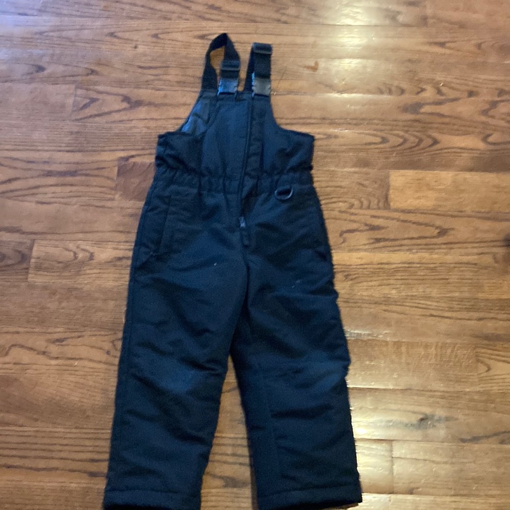 Bib snow pants boys size small. 35” long